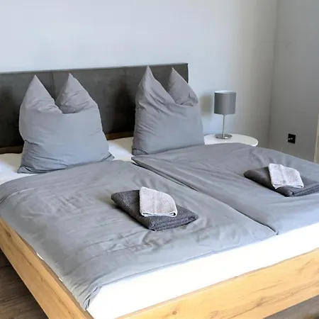 Goethes Liebste Betten - Stilvolle Im Historischen Fachwerkhaus In - Parkplatz, Smart-tv, W-lan Apartment Wernigerode